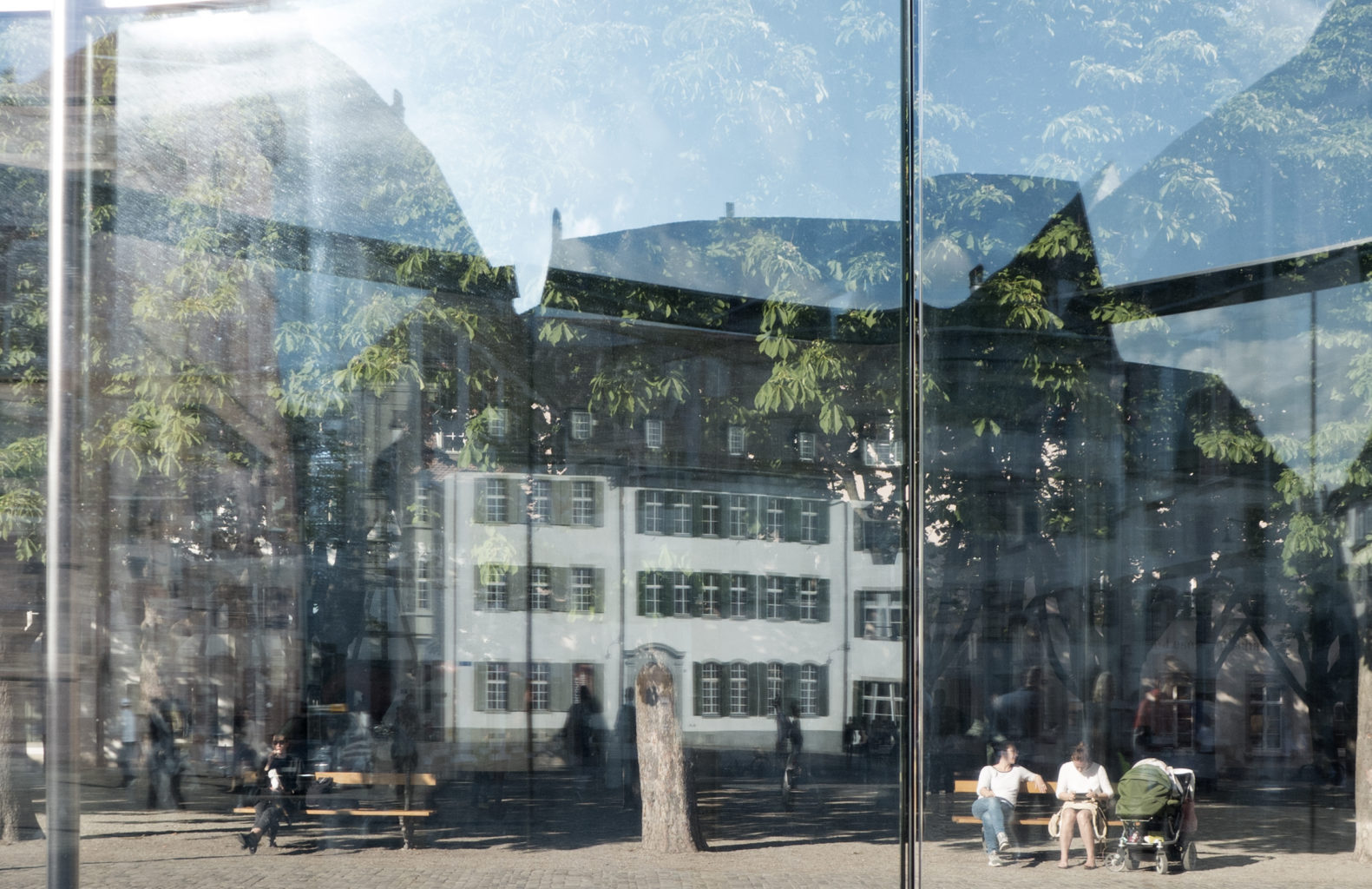 Dan Graham, Dancing Circles, 2018 © Kaspar Fischer