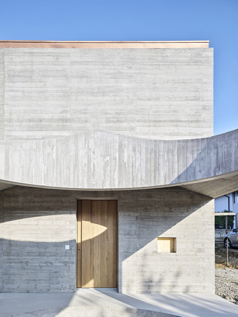 Eingang, Wohnhaus W, Seltisberg © Mark Niedermann Photography