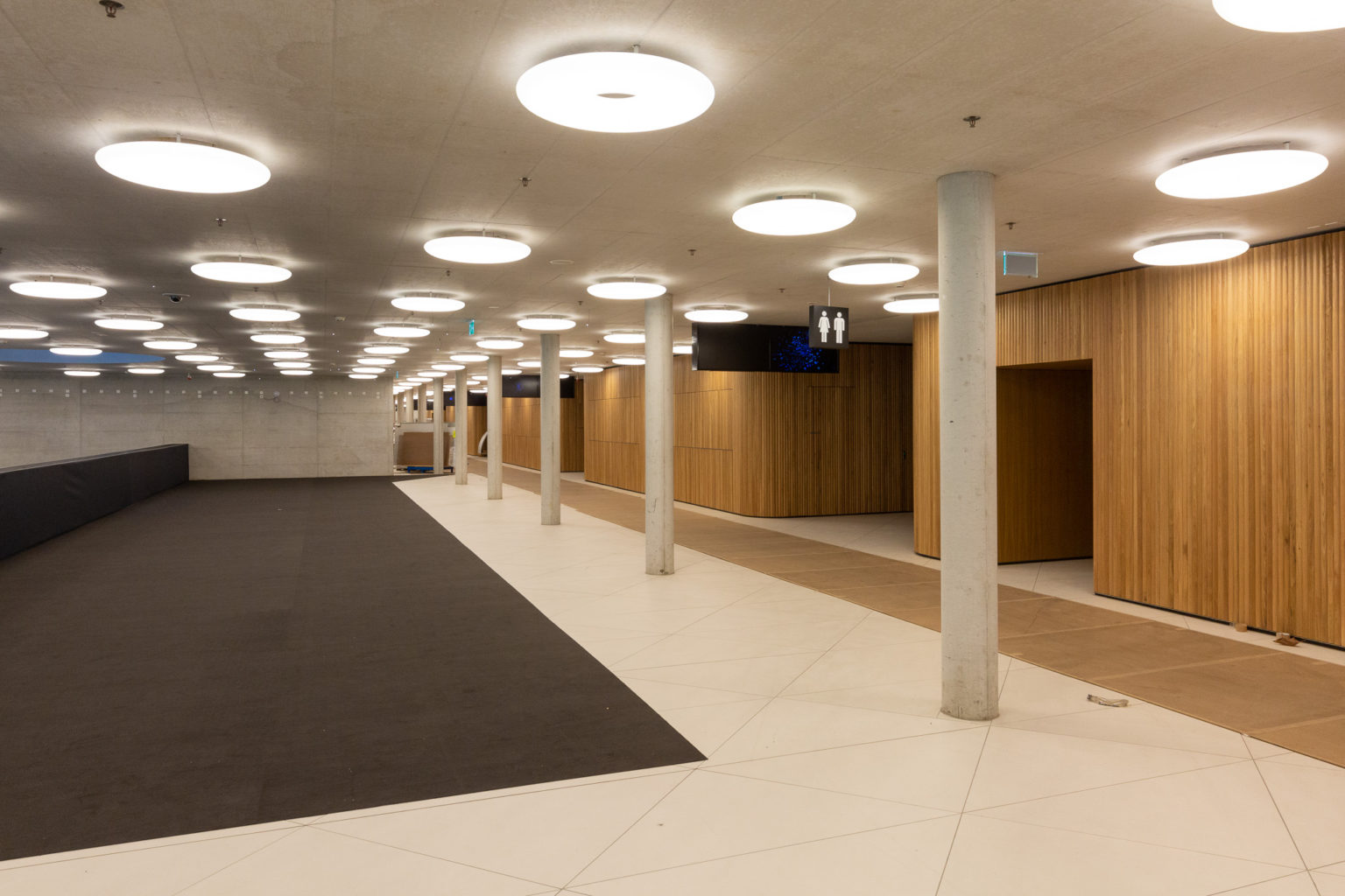 Eingänge zur Halle | St.Jakobshalle von Berrel Berrel Kräutler und Degelo Architekten, 2018 © Architektur Basel / A. Schärer