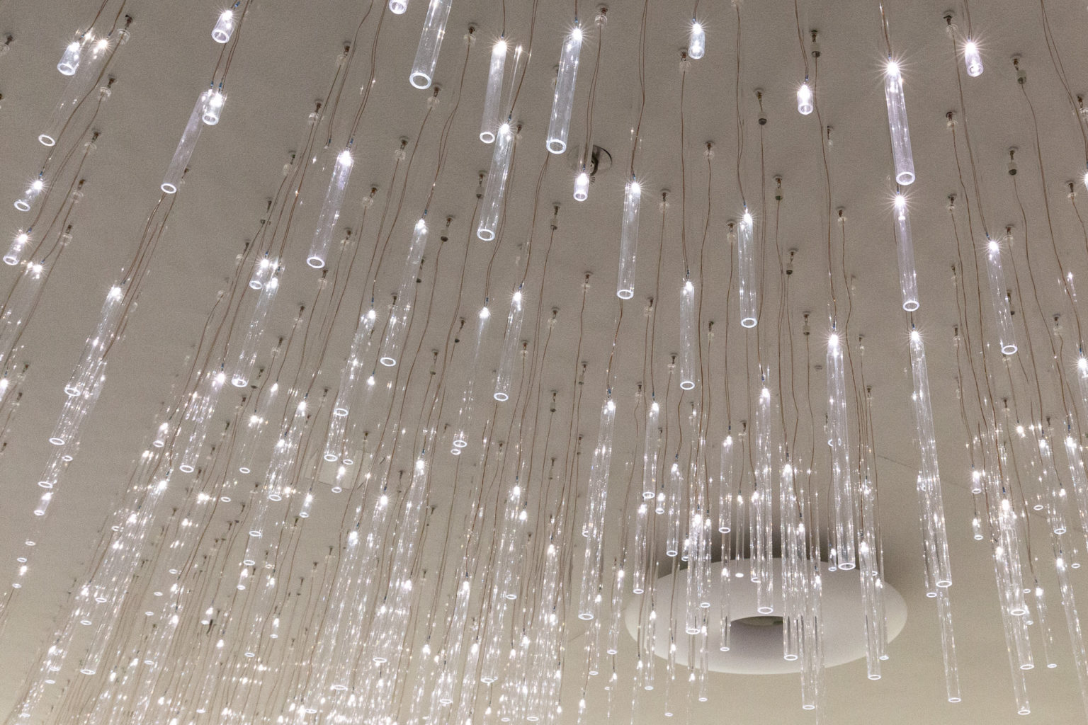Lampe im VIP Restaurant | St.Jakobshalle von Berrel Berrel Kräutler und Degelo Architekten, 2018 © Architektur Basel / A. Schärer