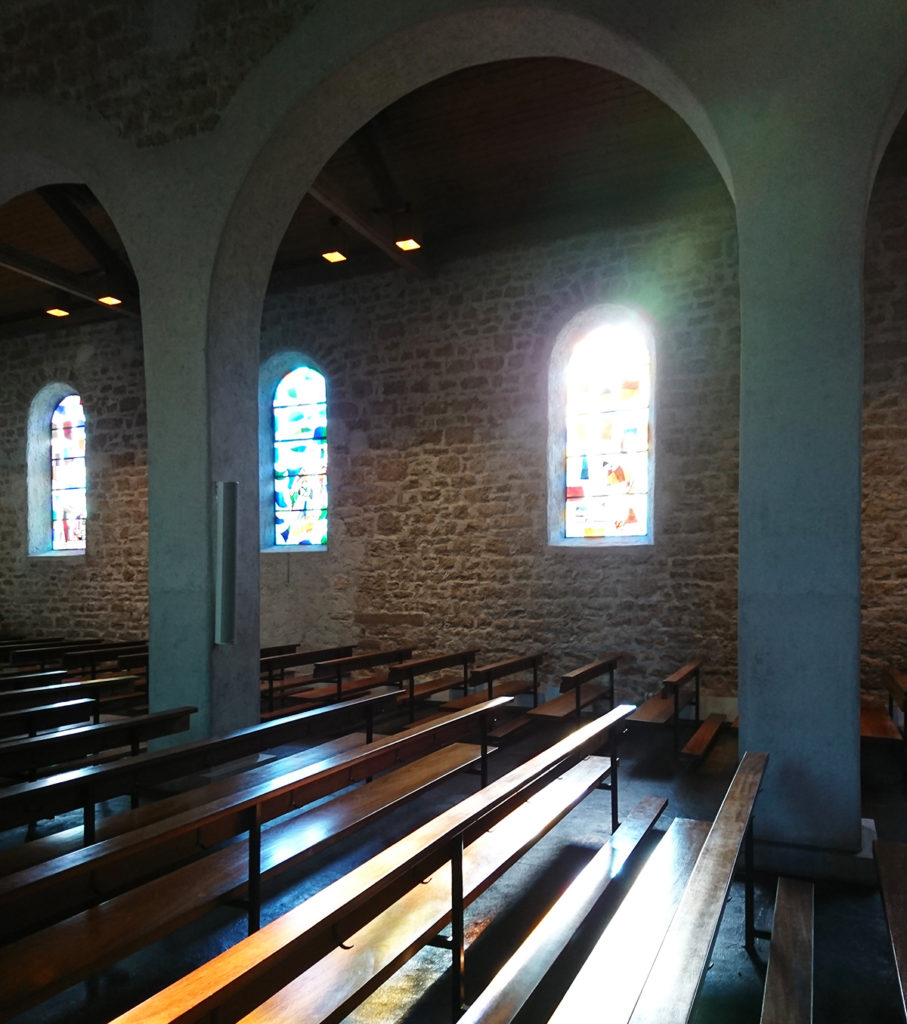 Jean Arp in der Kirche St. Peter und Paul in Oberwil © Architektur Basel