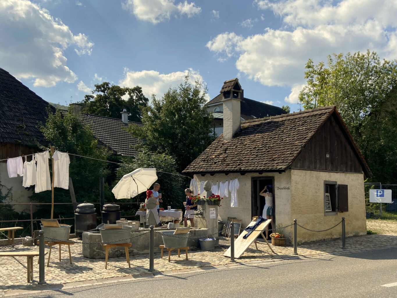 Im Buuchhüsli diente Buchenasche als Seifenlauge. Eine wahrhaftige Schauwäscherei. Davon gab es einst mehrere in Ziefen © Simon Heiniger / Architektur Basel