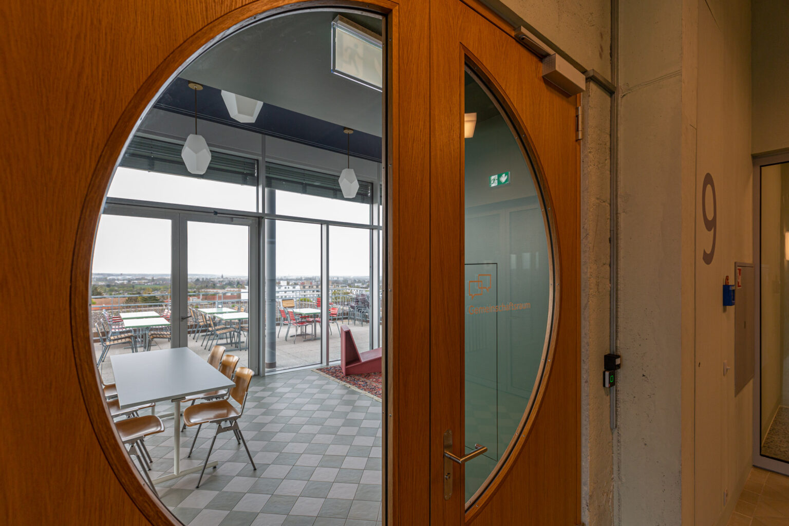 Der Gemeinschaftsraum © Armin Schärer : Architektur Basel