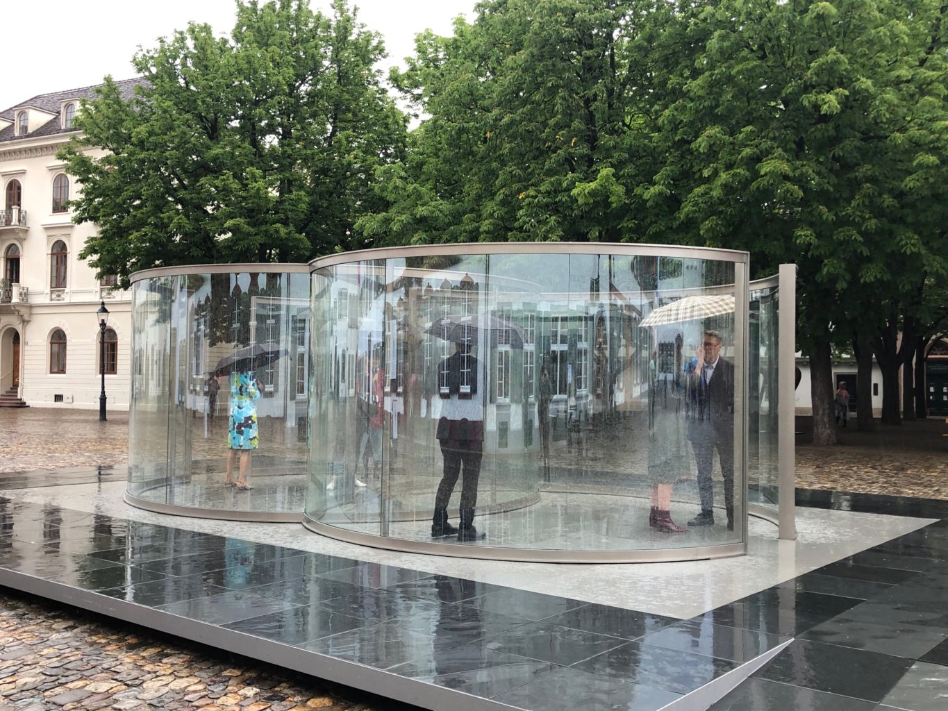 Dan Graham, Dancing Circles, 2018 © Kaspar Fischer