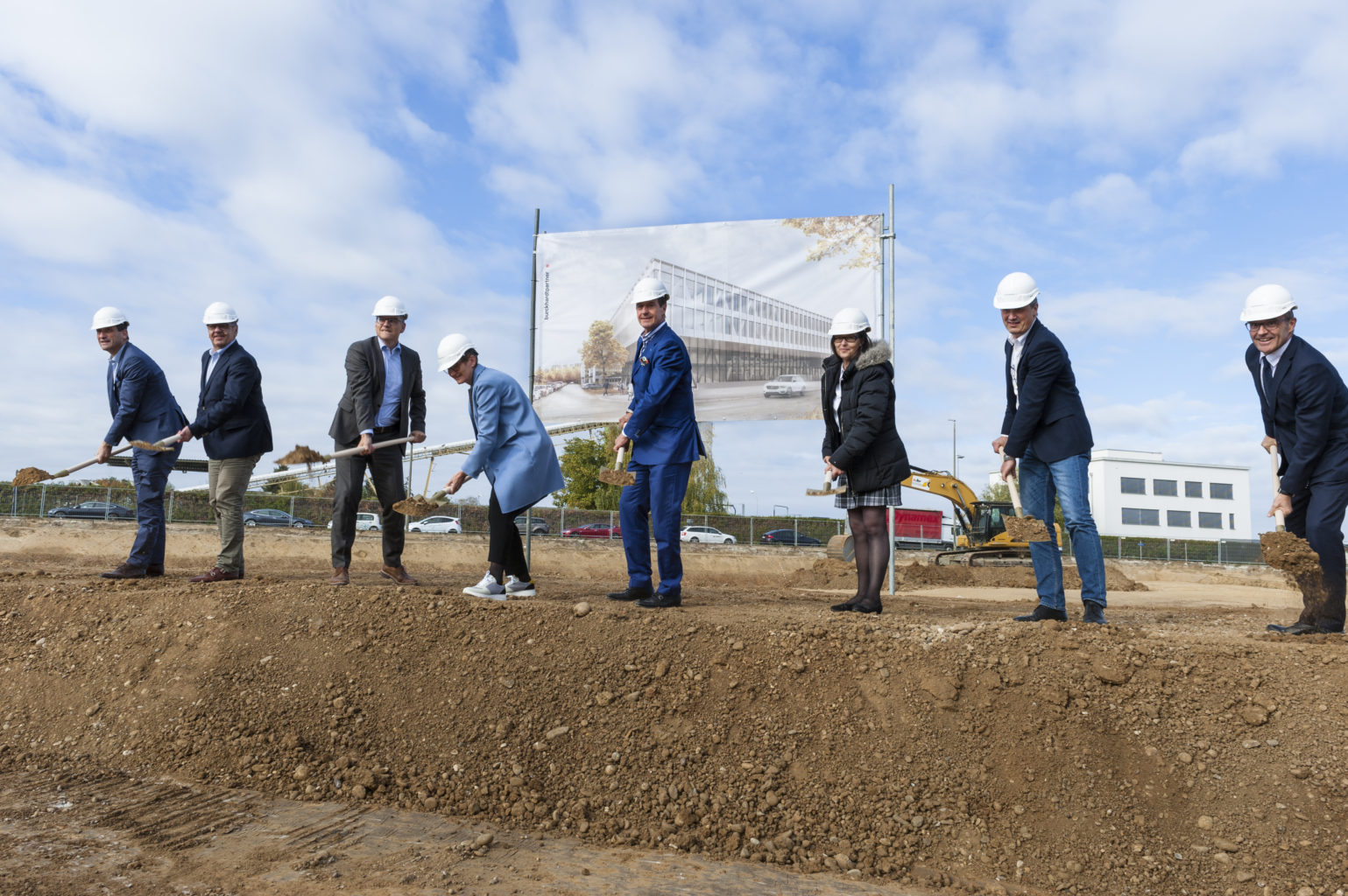 Spatenstich mit den vereinten Kräften aller Projektbeteiligten © Burckhardt+Partner
