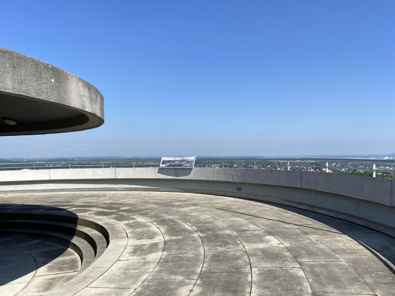 Diese Aussicht über Basel und Umgebung lässt sich sehen © Simon Heiniger / Architektur Basel