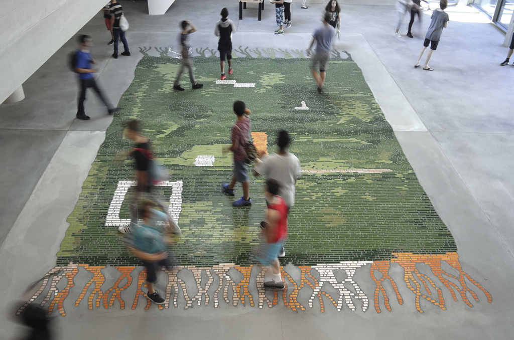 «Teppich (It’s this rug I have, it really tied the room together)», Julia & Claudia Müller, 2013 © Kunstkredit Basel-Stadt