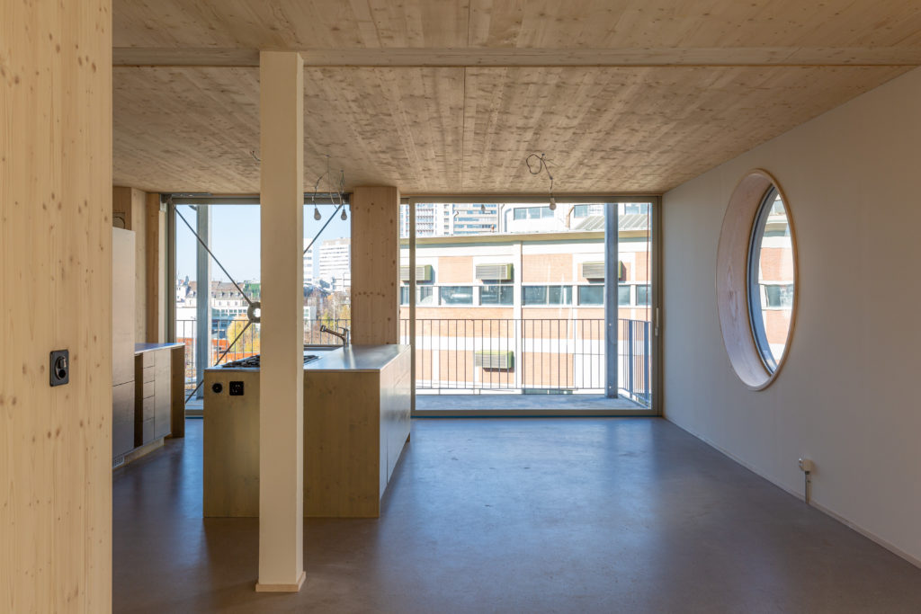 Küche mit Aussicht – so lässt es sich kochen! © Armin Schärer / Architektur Basel