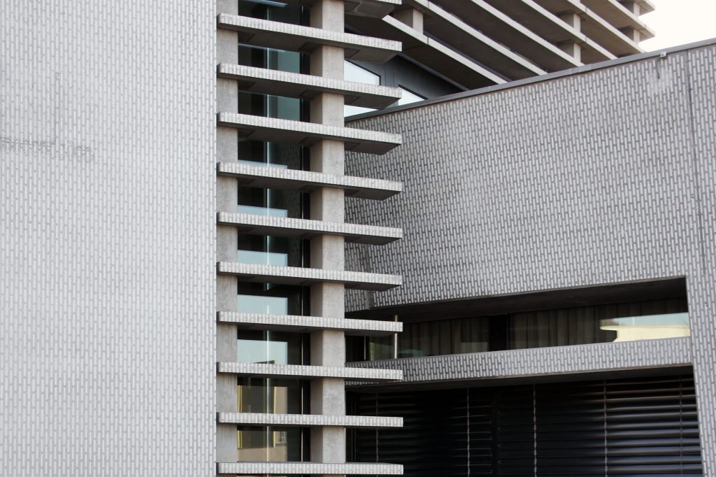 Büro- und Wohnhochhaus, Feine Neuinterpretation der Fassade, Muttenz © Architektur Basel