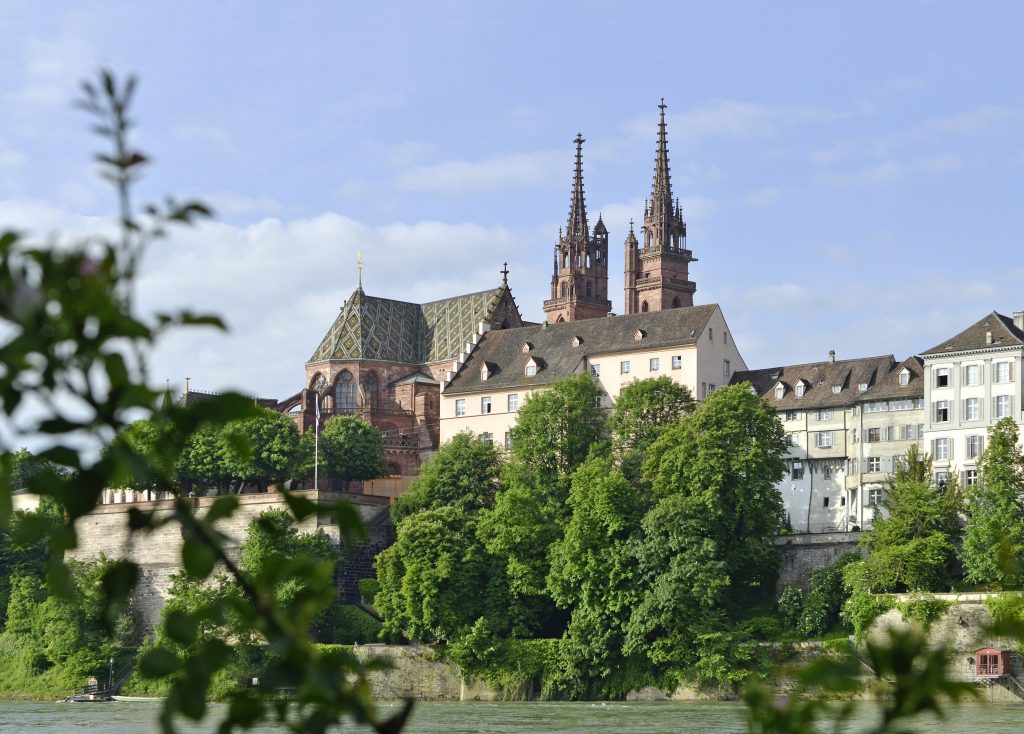 Über Jahrhunderte zentraler Bestandteil der Grossbasler Rheinfront: das Münster. Foto: Kantonale Denkmalpflege Basel-Stadt, Klaus Spechtenhauser