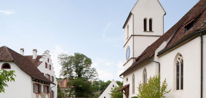 Kirche, Pfarrhaus und Pfarrscheune, Oltingen © Börje Müller Fotografie