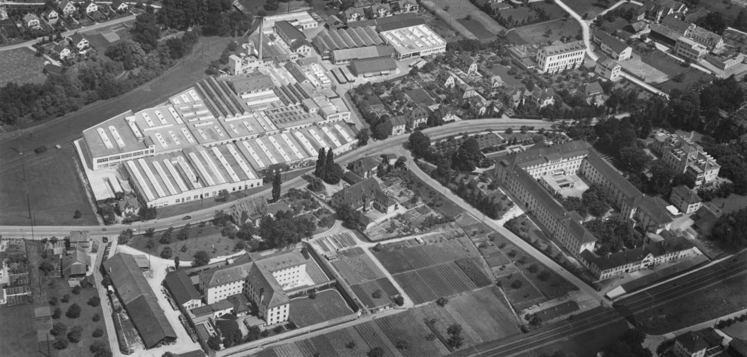 Luftaufnahme des Schild-Areals am 3.7.1951, ETH-Bibliothek Zürich, Bildarchiv / Fotograf: Werner Friedli, LBS_H1-013889, CC BY-SA 4.0