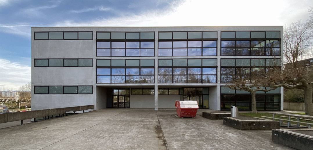 Nordfassade, Schulhaus Spiegelfeld, Binningen © Simon Heiniger / Architektur Basel
