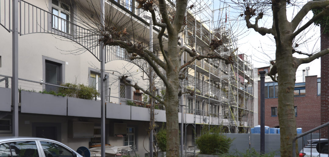 Die neuen Balkone werden hofseitig entstehen © Simon Heiniger / Architektur Basel