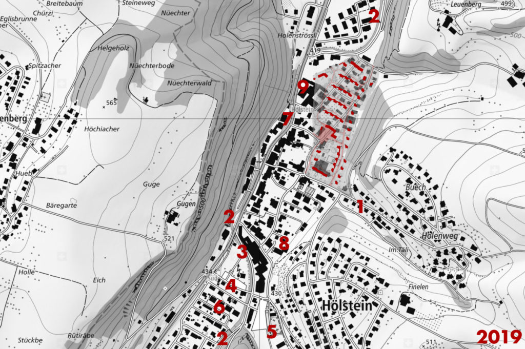 Ein Vergleich mit der heutigen Situation: Karte von Hölstein aus dem Jahr 2019 mit eingezeichnetem Siedlungsprojekt (rot), Grundlagen Karte © Bundesamt für Landestopografie swisstopo