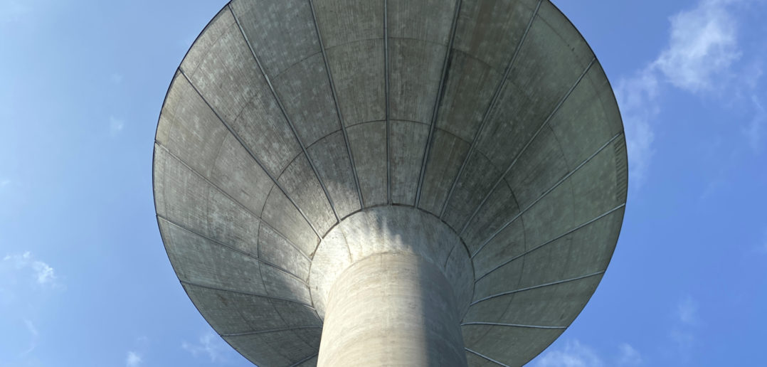 Wasserturm Allschwil: Fertigbetonelemente ohne Schnörkel © Simon Heiniger / Architektur Basel